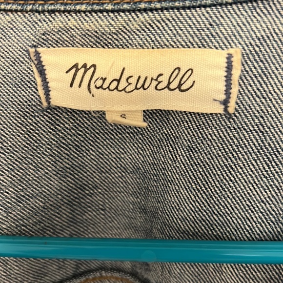 COPY - Madewell small Jean jacket - Picture 2 of 3